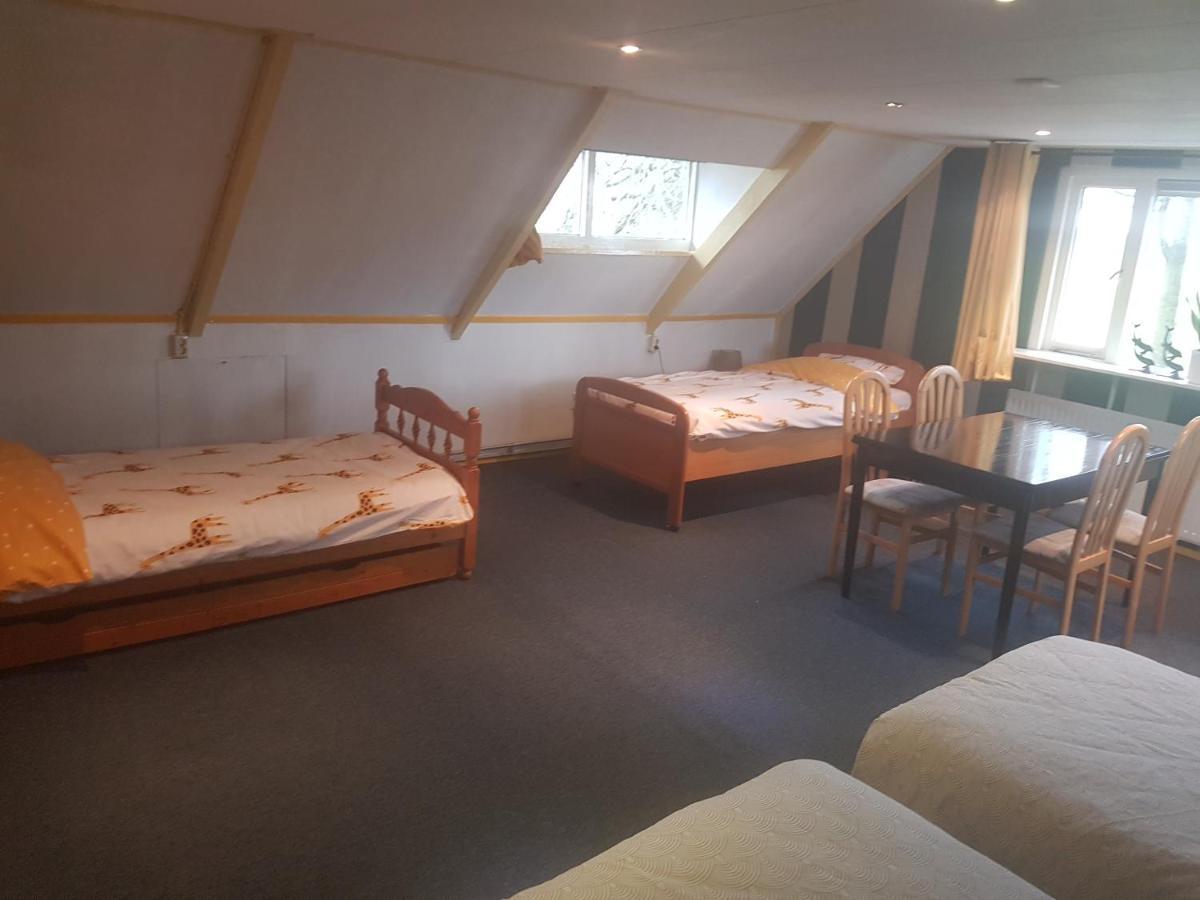 Wilhelminahoeve Tiendeveen Buitenkant foto